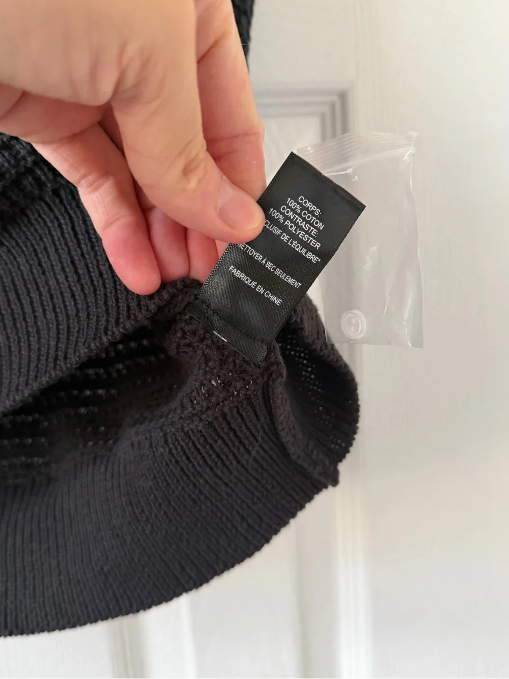Astr The Label Peter Pan Collar Sweater Top Size Small in Black